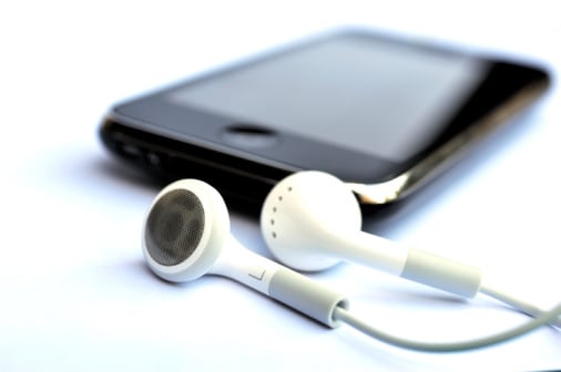 ipod/iphone/mp3 player with earbuds