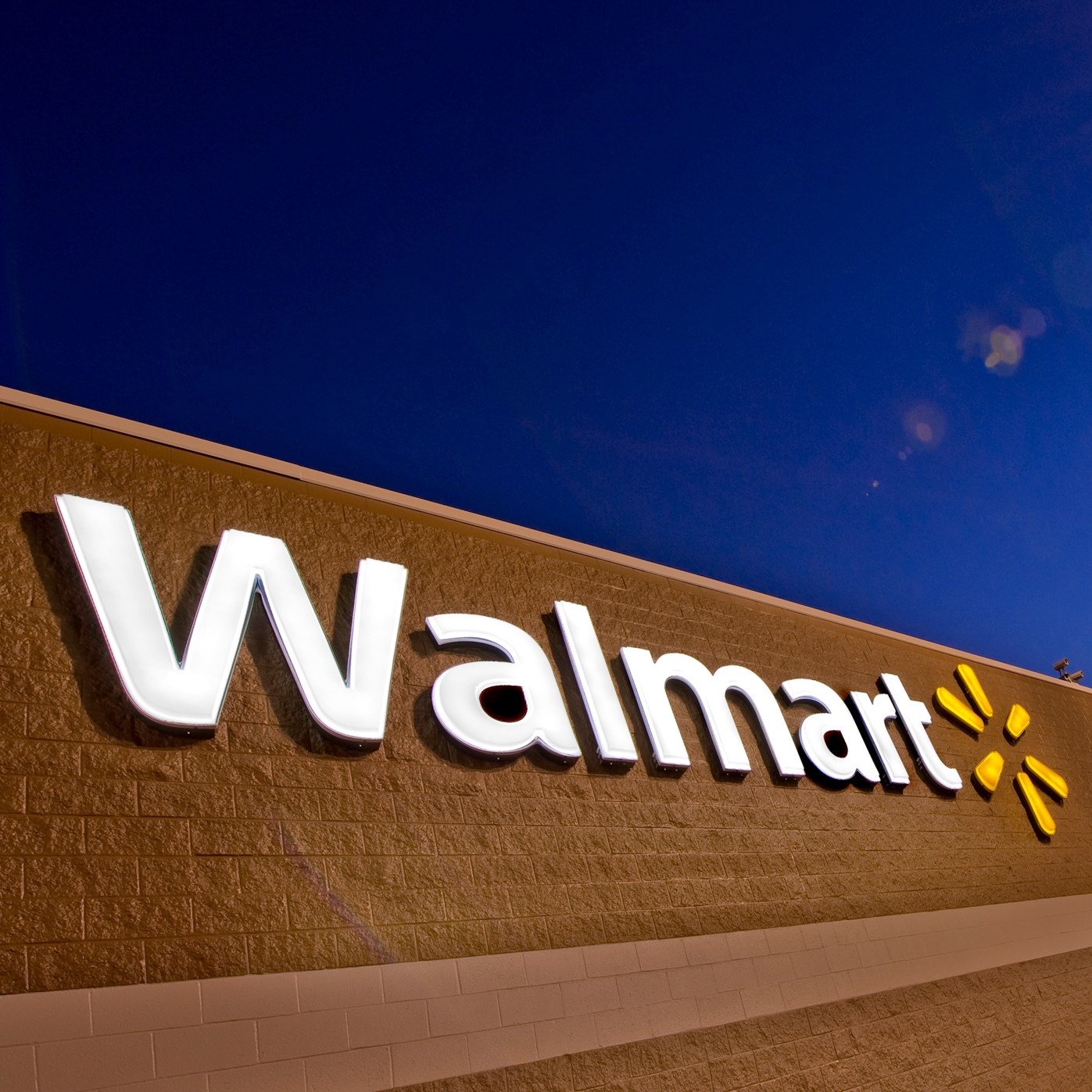 Has Wal-Mart Warning Killed Higher Minimum Wage? – 24/7 Wall St.