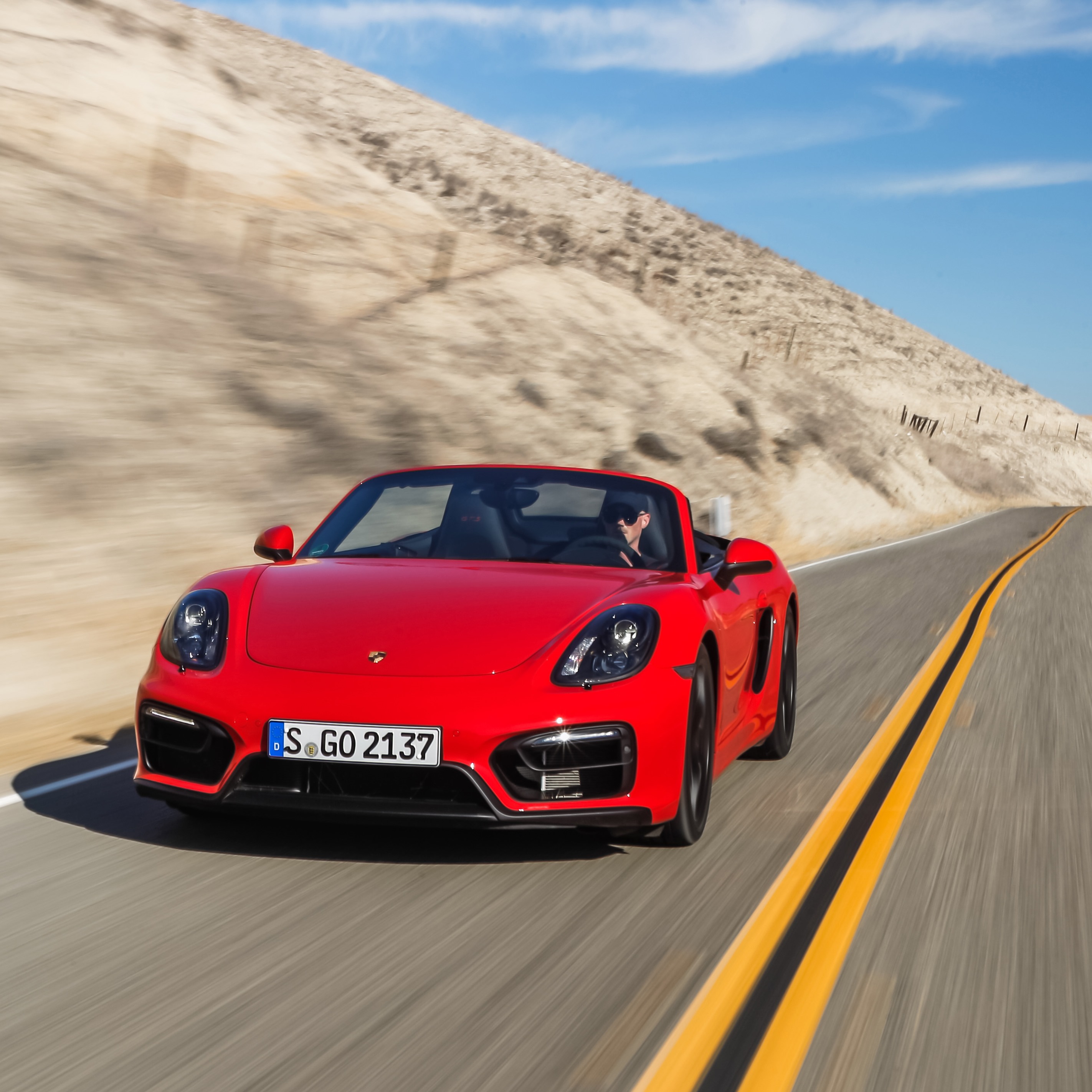 Porsche Delivers 225,000 Cars in 2015, as China Sales Rise 24%