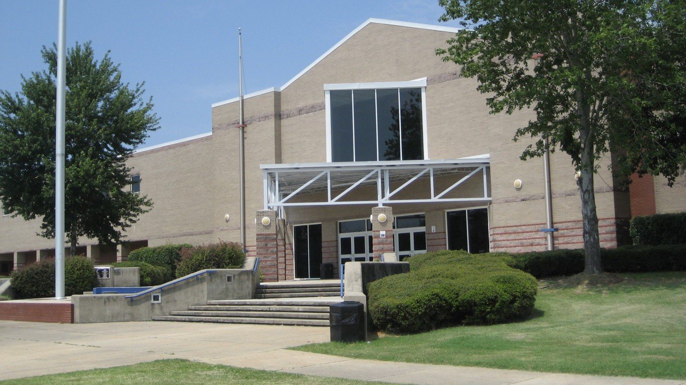 Madison Central High School, Mississippi