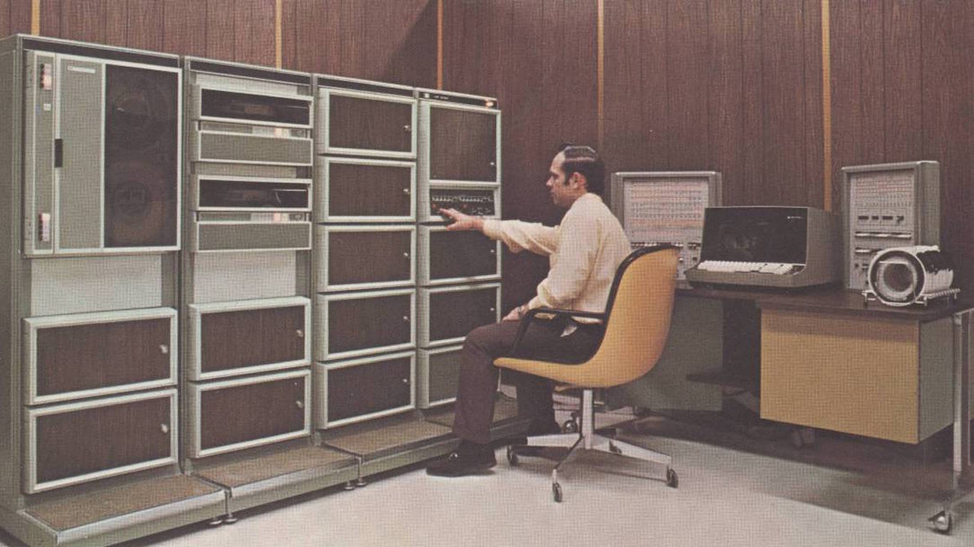 HP 3000 Minicomputer, 1972