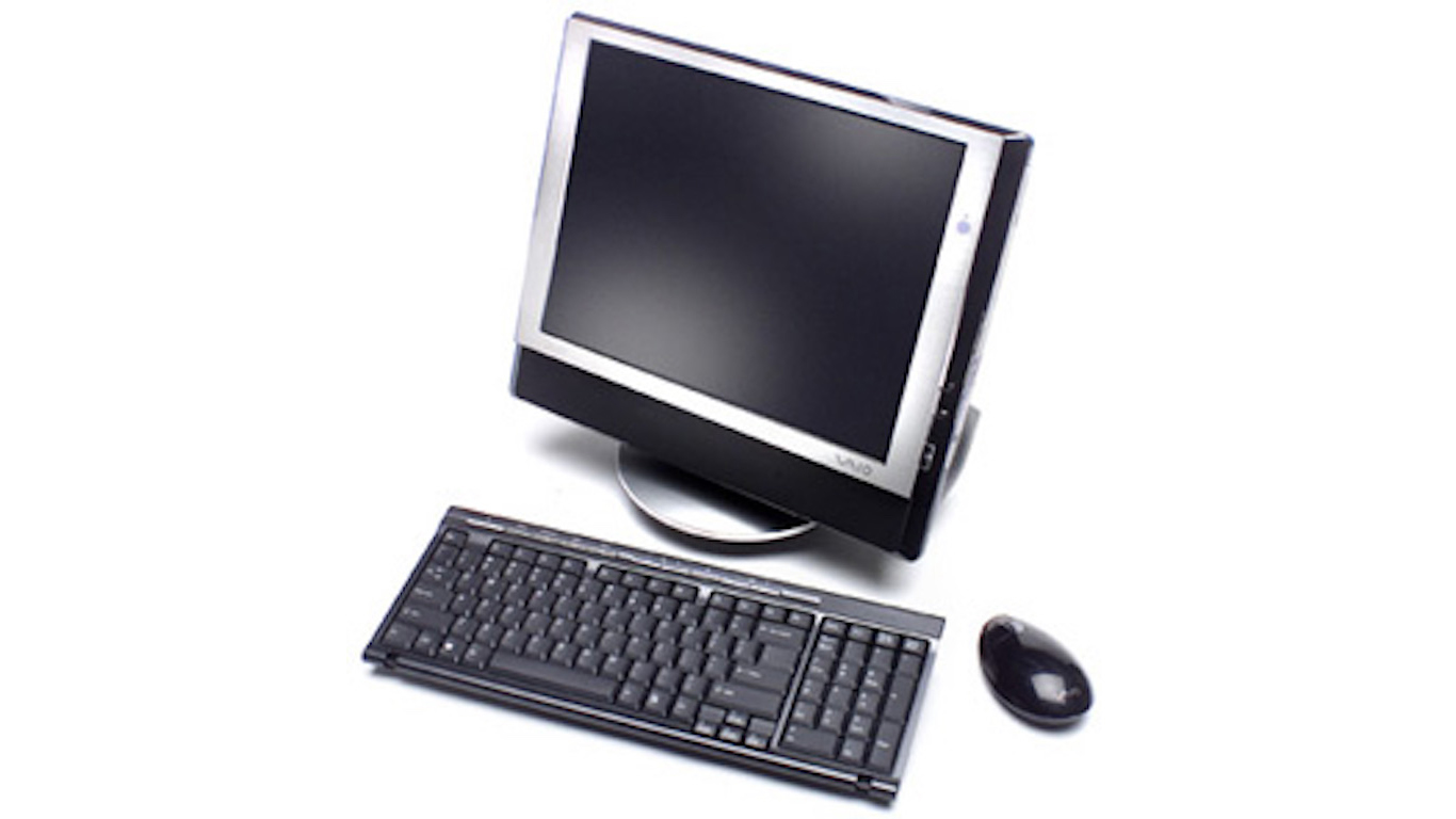 Global PC Shipments Flat as Lenovo Grabs Lead From HP