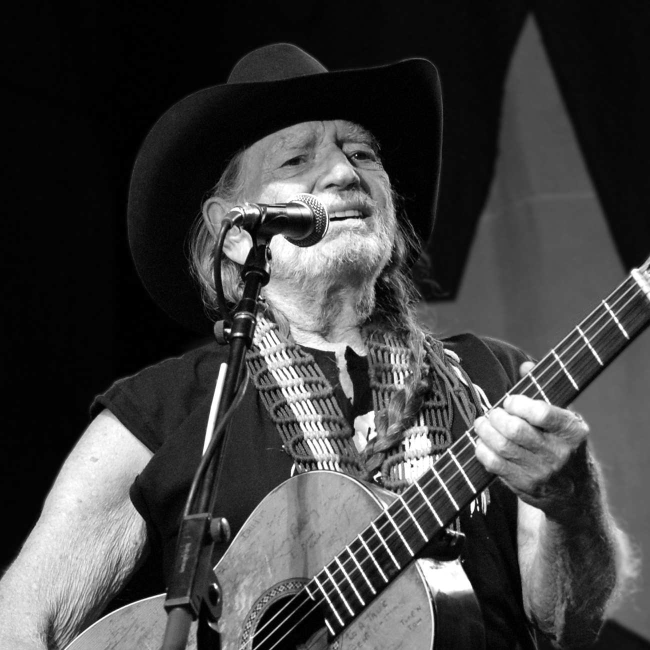 Willie Nelson’s Pot Company Now Hiring