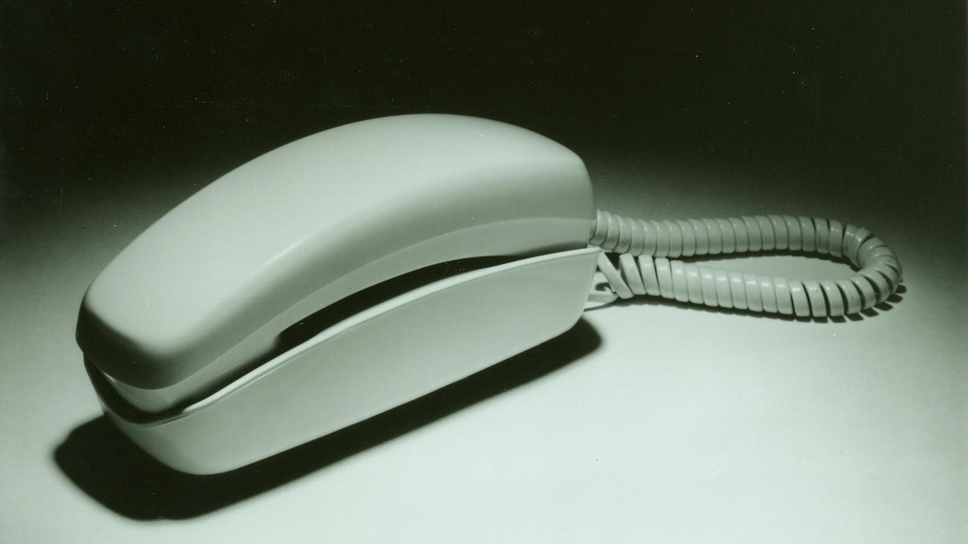 Why Frontier Communications May See Little Benefit From Its Big Asset Sale