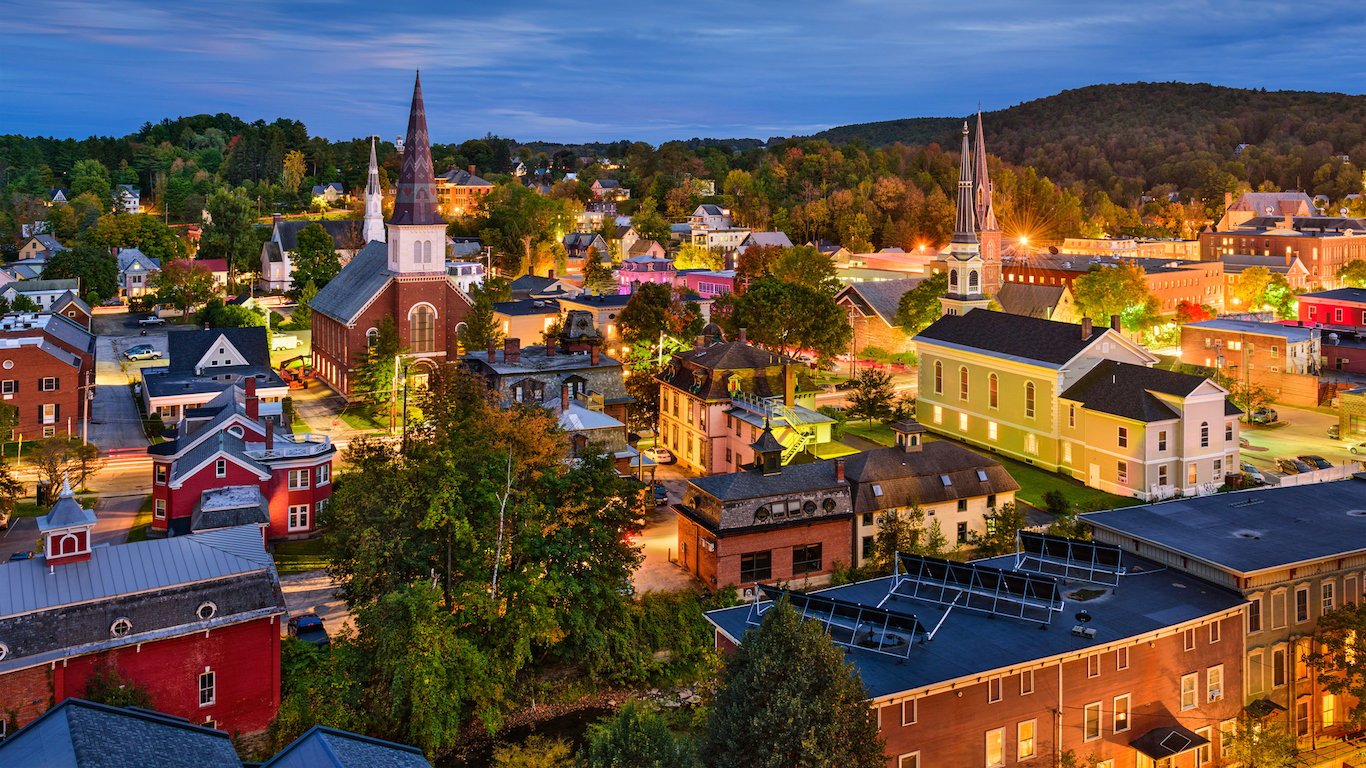Montpelier, Vermont, USA town skyline at twilight.