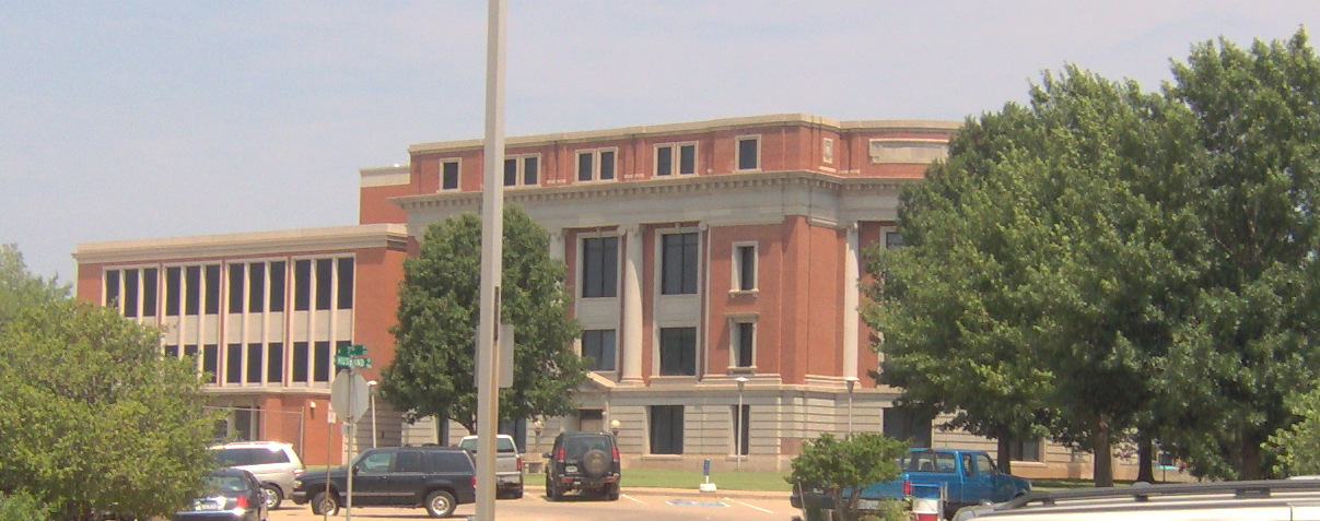 Payne County Courthouse (cropped) by Nyttend