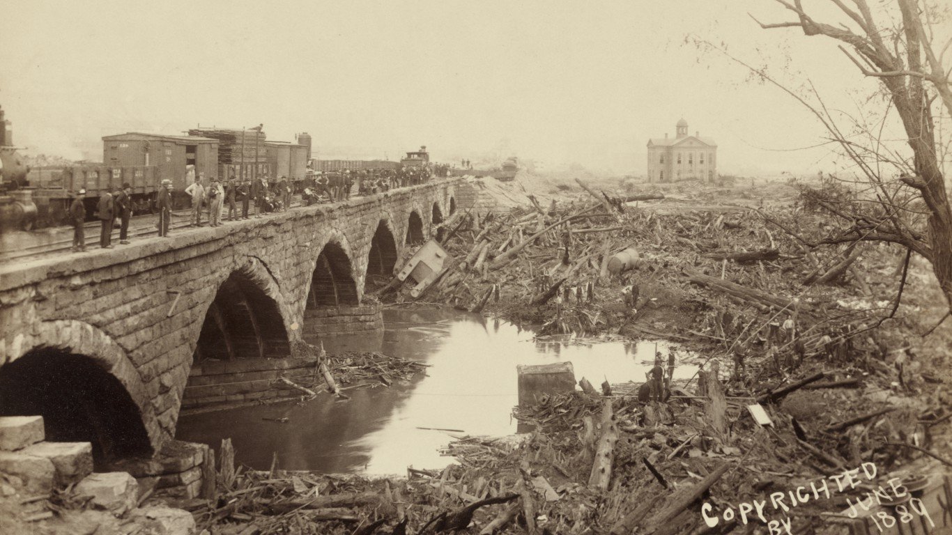 Debris at the P.R.R. stone bridge after the Johnstown Flood, by Ernest Walter Histed, May 31st, 1889 by  Ernest Walter Histed