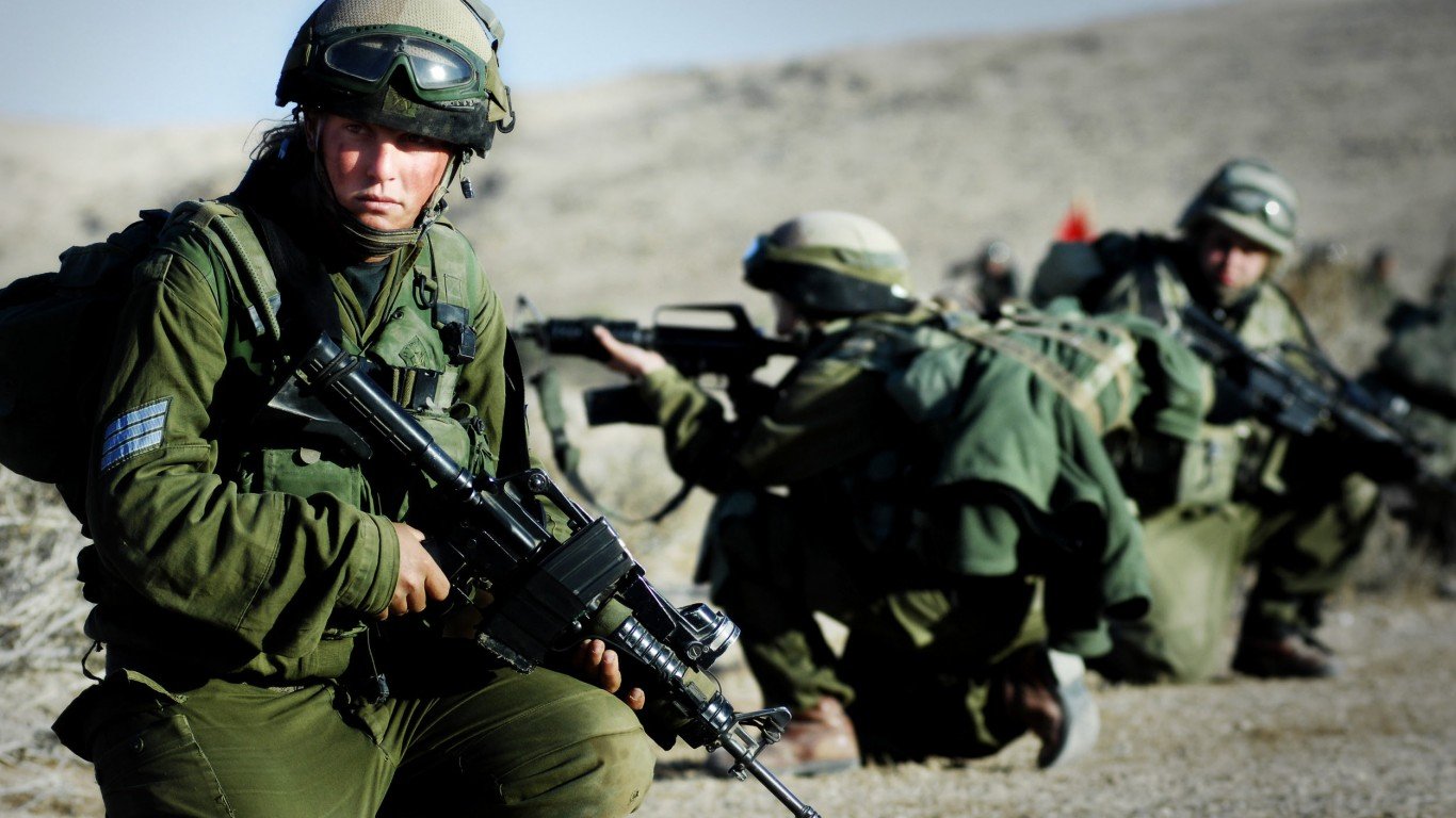 Flickr - Israel Defense Forces - Karakal Winter Training by Israel Defense Forces