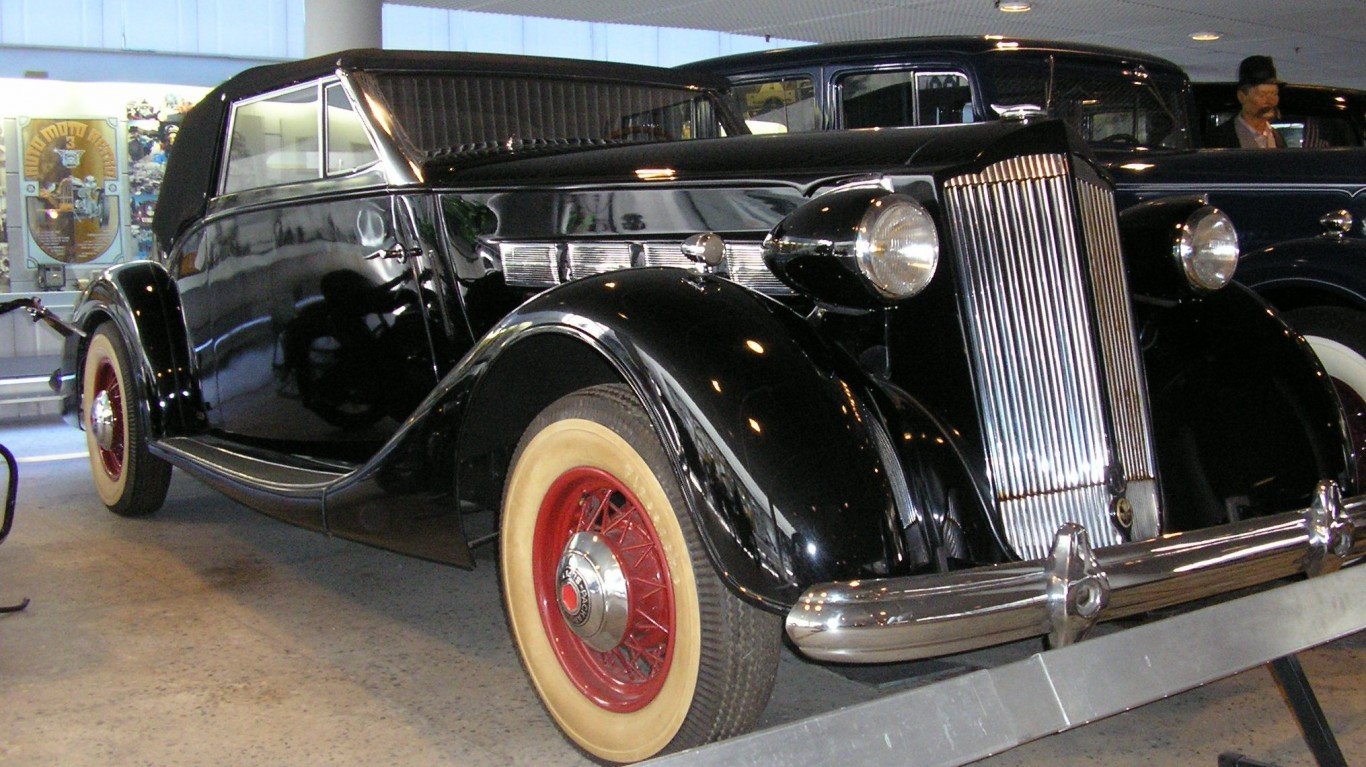 Packard-Super-Eight-1502 by Liftarn