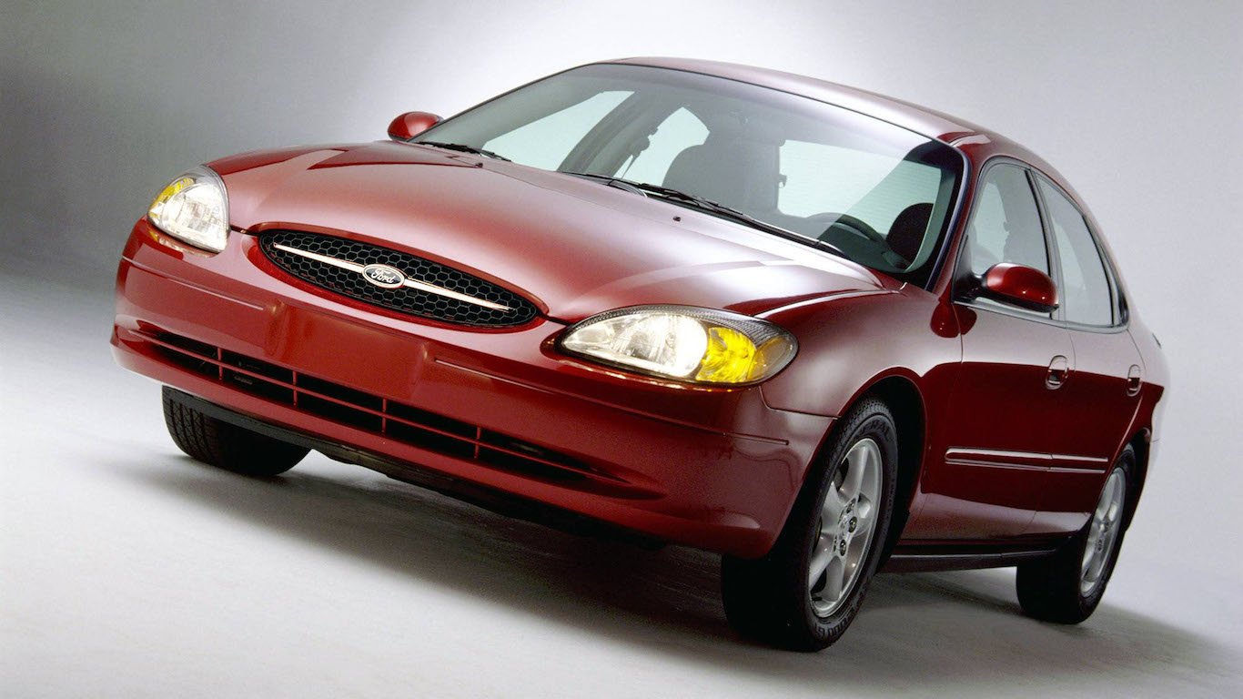 Купить форд таурус. Форд Таурус 2000. Форд Таурус 2000 года. Ford Taurus 1999. Форд Таурус 1999.
