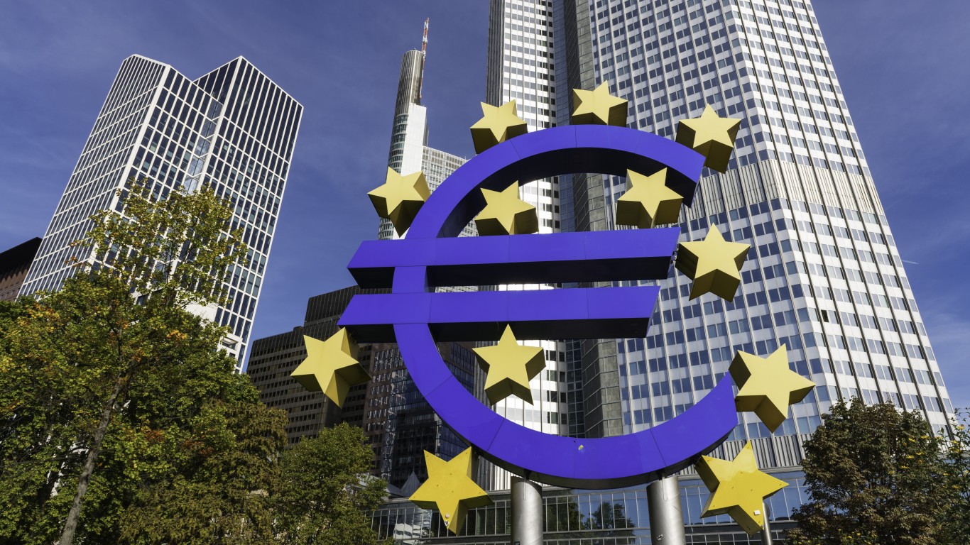 Eirozonas inflācija joprojām ir augsta – 9,1%, jo Eiropas Centrālā banka apsver galveno procentu likmju paaugstināšanu – Volstrīta 24/7