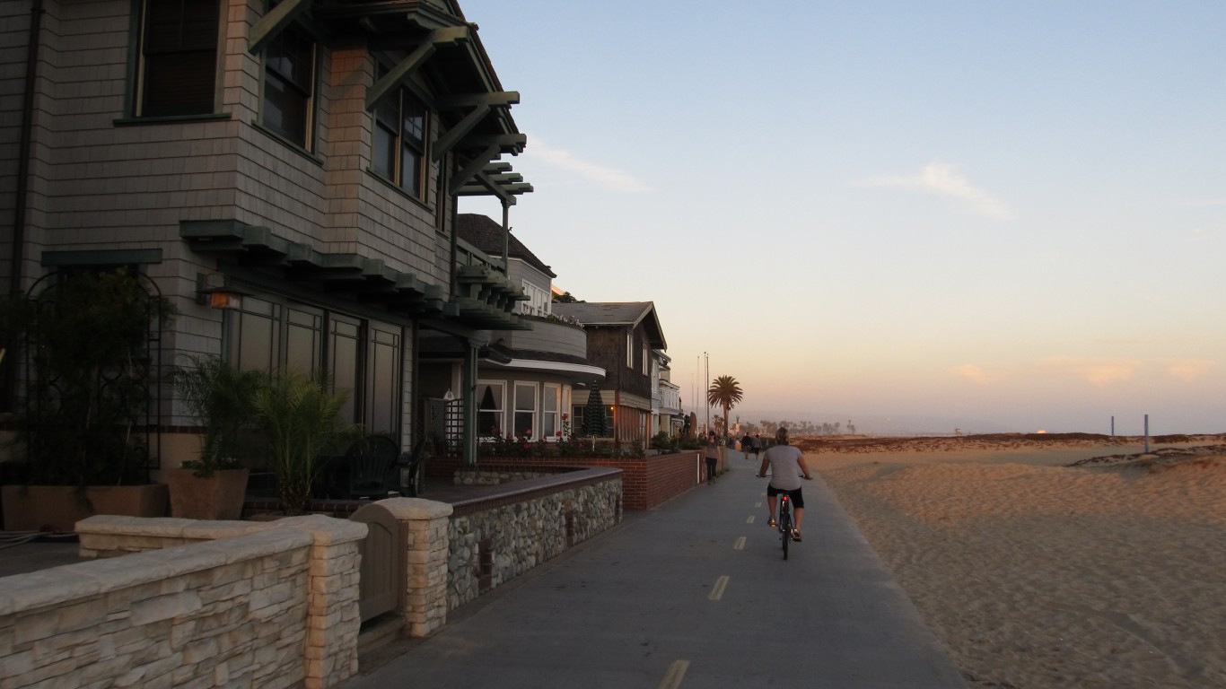 Oceanfront, Newport Beach, Cal... by Ken Lund