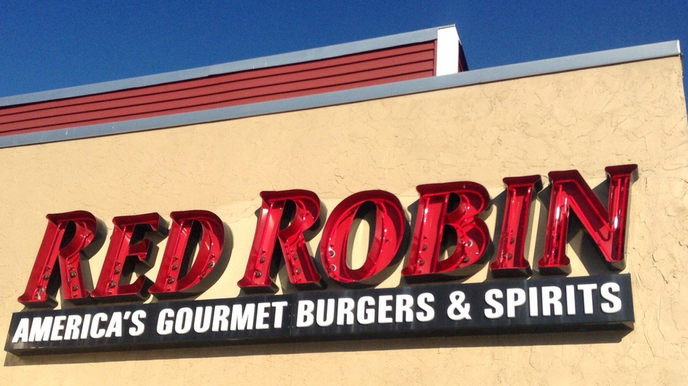Red Robin Restaurant by Mike Mozart