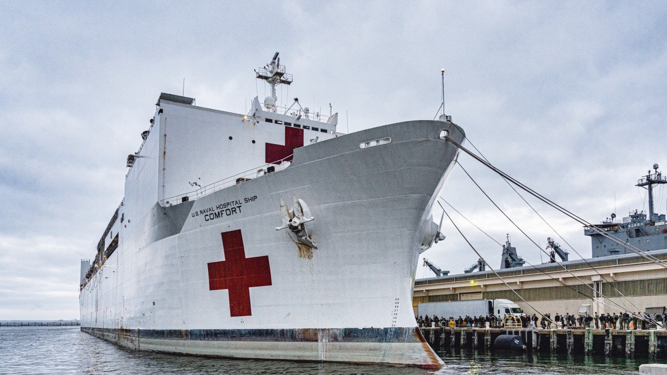 USNS Comfort for NYC by Mobilus In Mobili
