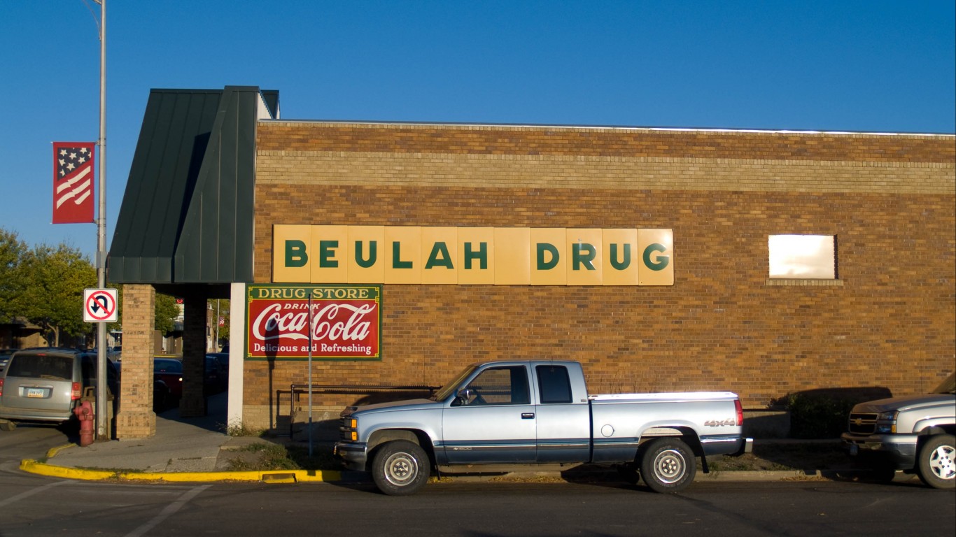 Beulah, North Dakota by Andrew Filer