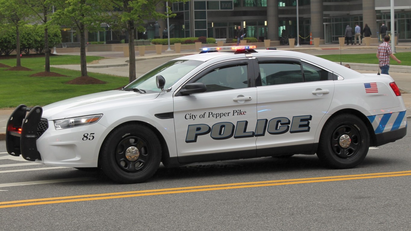Pepper Pike Ohio Police Ford P... by Raymond Wambsgans
