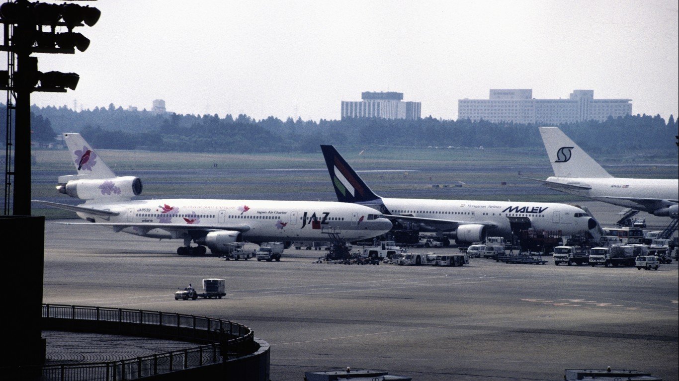 Narita Airport (1996) by contri