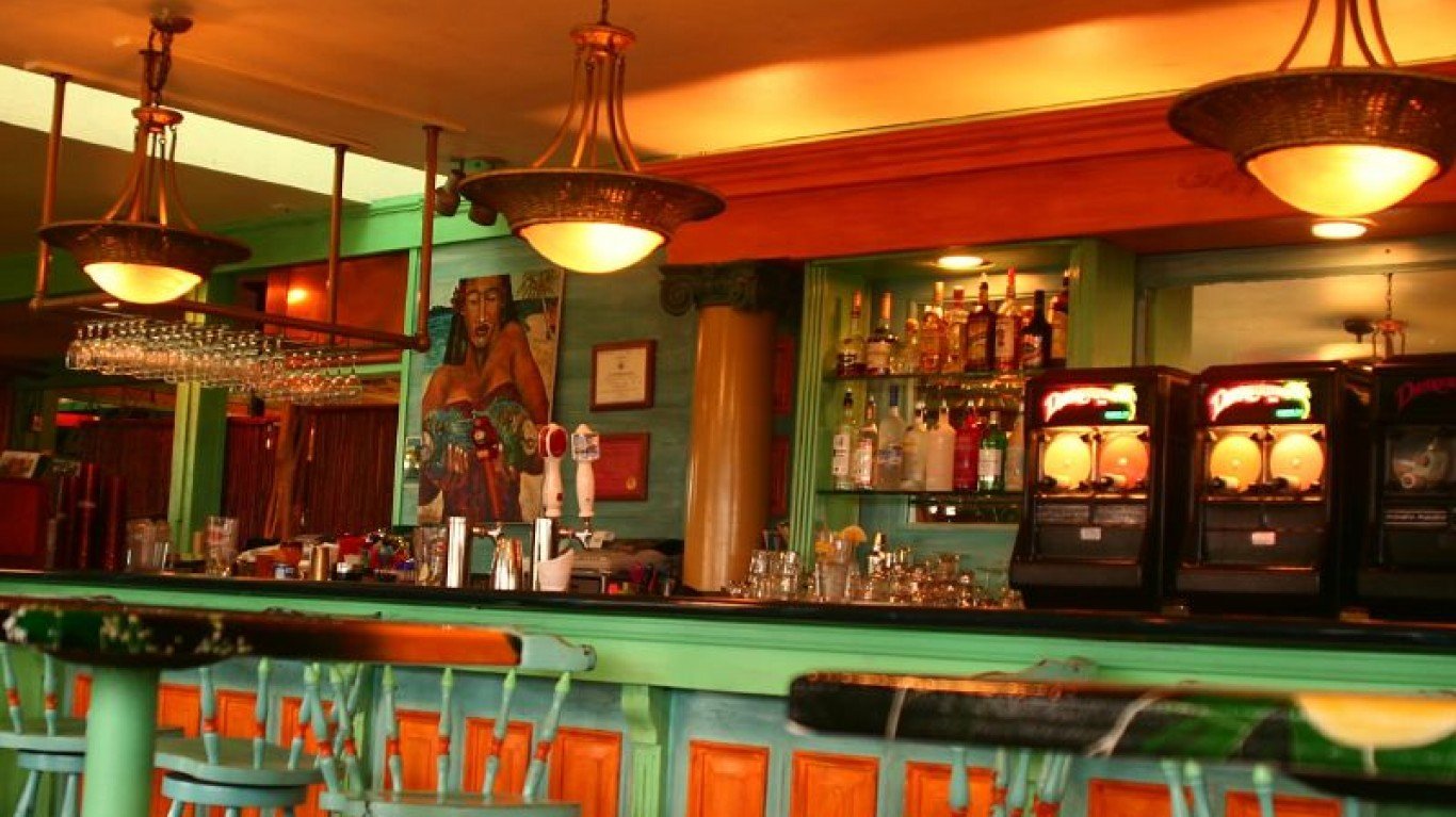 Bar @ Polinecia Cafe, Kapa'a by .shyam.