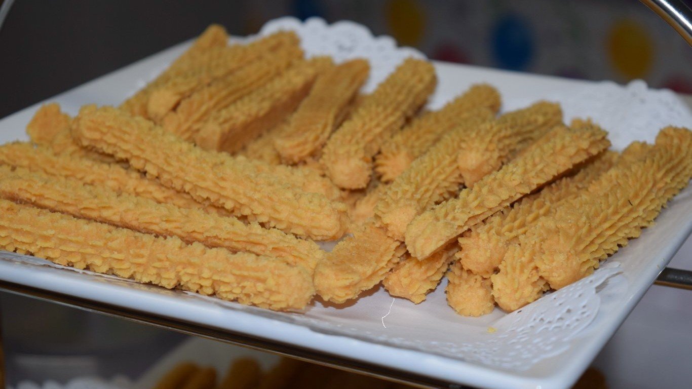 Cheese straws by gkrew