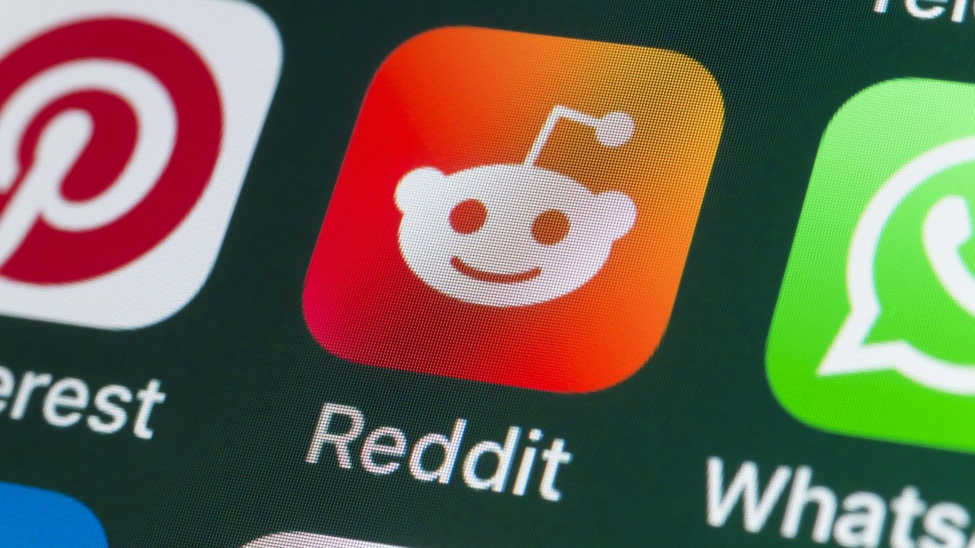 Reddit Has Onboarded 8M+ Users to Its Wallet and Plans for Millions More -  Block Game Daily News - P2E - Playtoearn, Crypto Games