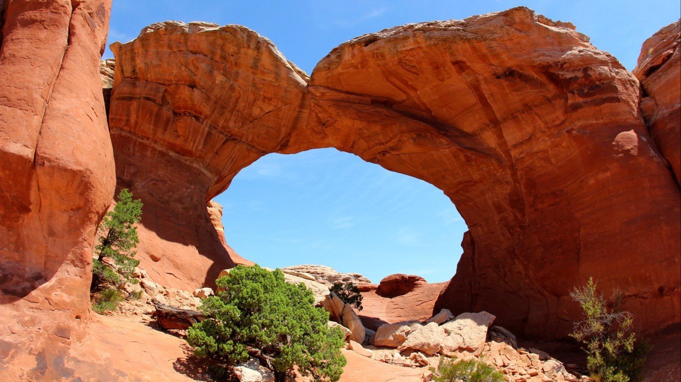 Broken Arch, Arches National P... by daveynin