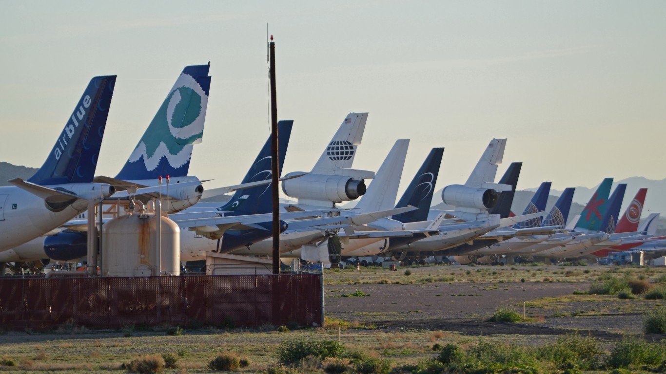 Stored airliners at Goodyear, ... by Alan Wilson
