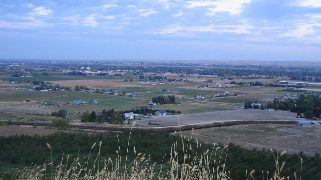View of Emmett, Idaho from Fre... by Ken Lund