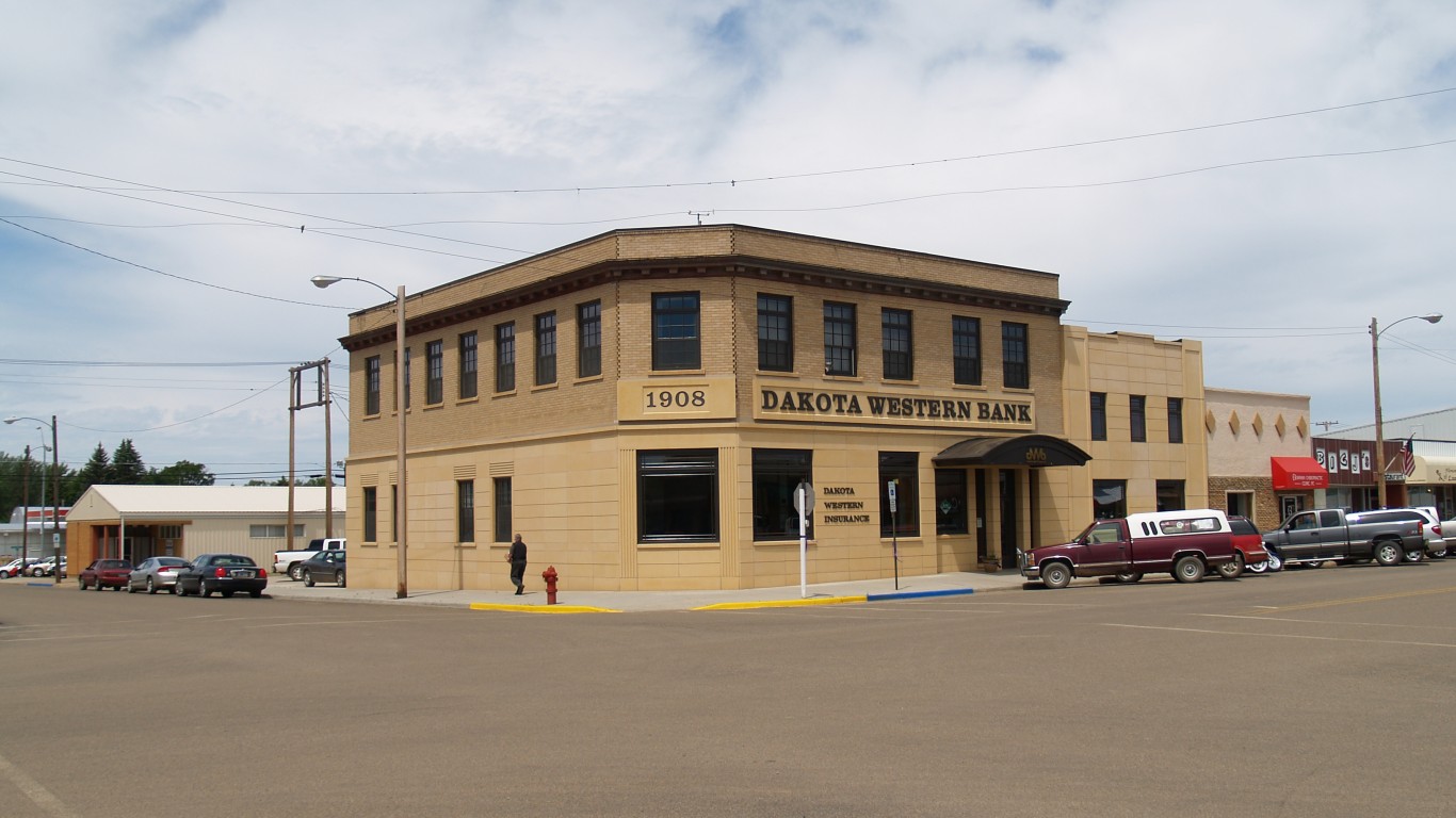 Bowman, North Dakota by Andrew Filer