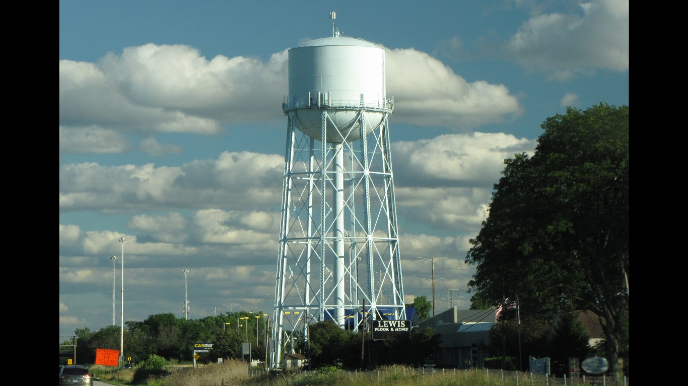 Water tower in Northbrook, Ill... by Ben Schumin