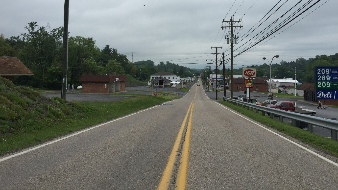 View north along Craig Street (Virginia State Route 42) near Cherry Street in Craigsville, Augusta County, Virginia by Famartin