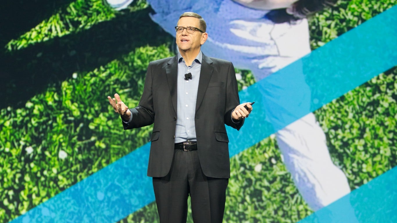 Cisco CEO Rejects AI Bubble Concerns: The World’s Strongest Companies “View This Transition as Existential”