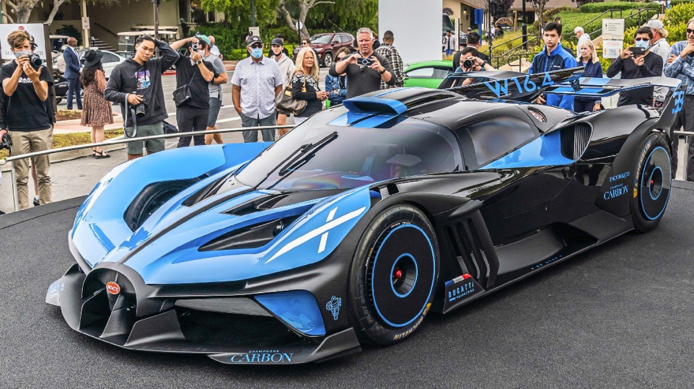 The 1,825-Horsepower Bugatti Bolide Track Car Is Real, and It's