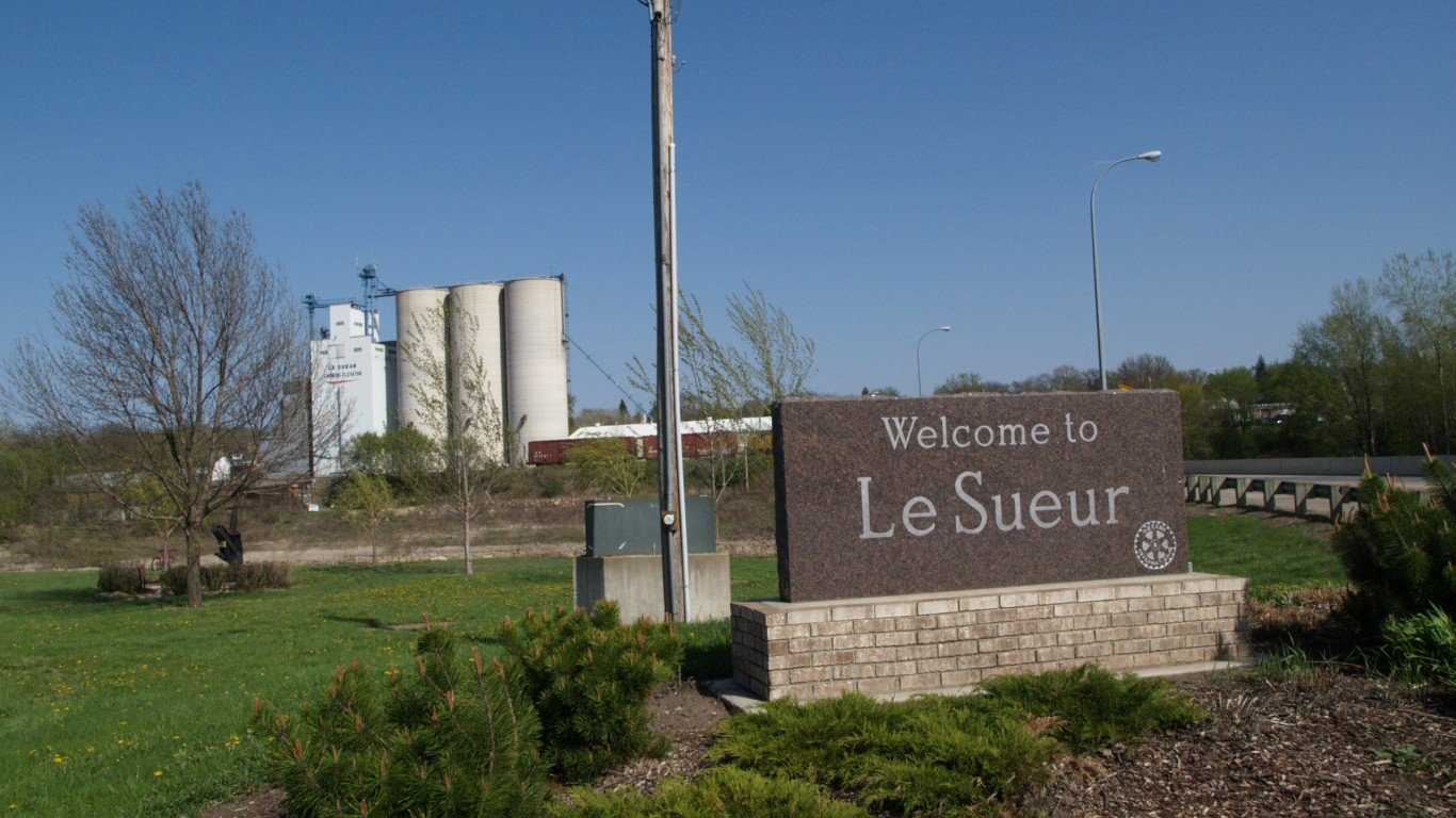Le Sueur, Minnesota by Andrew Filer