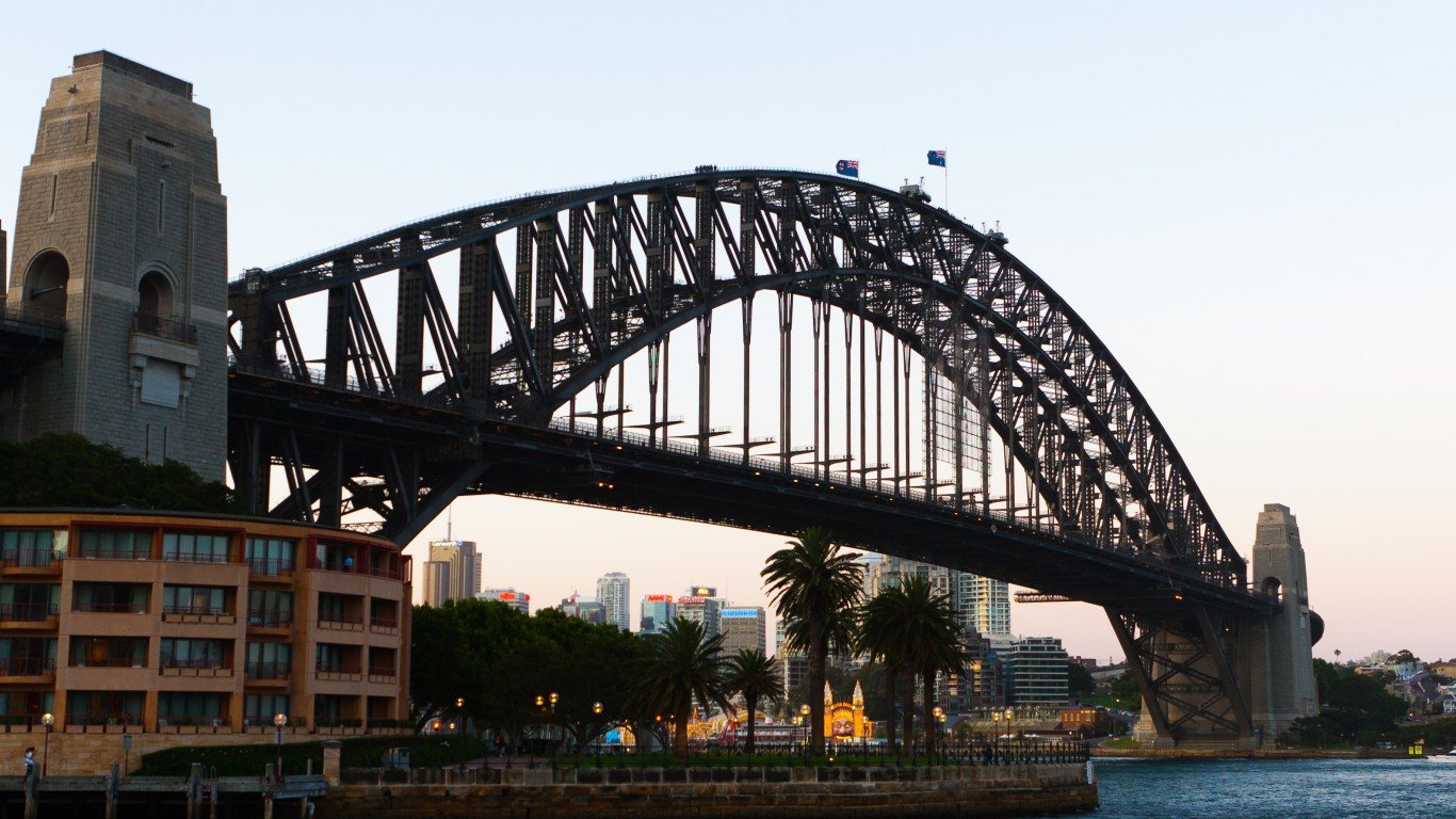 The Sydney Harbour Bridge by Edmund Tse