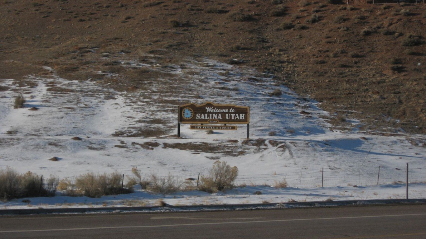 Welcome to Salina, Utah by Ken Lund