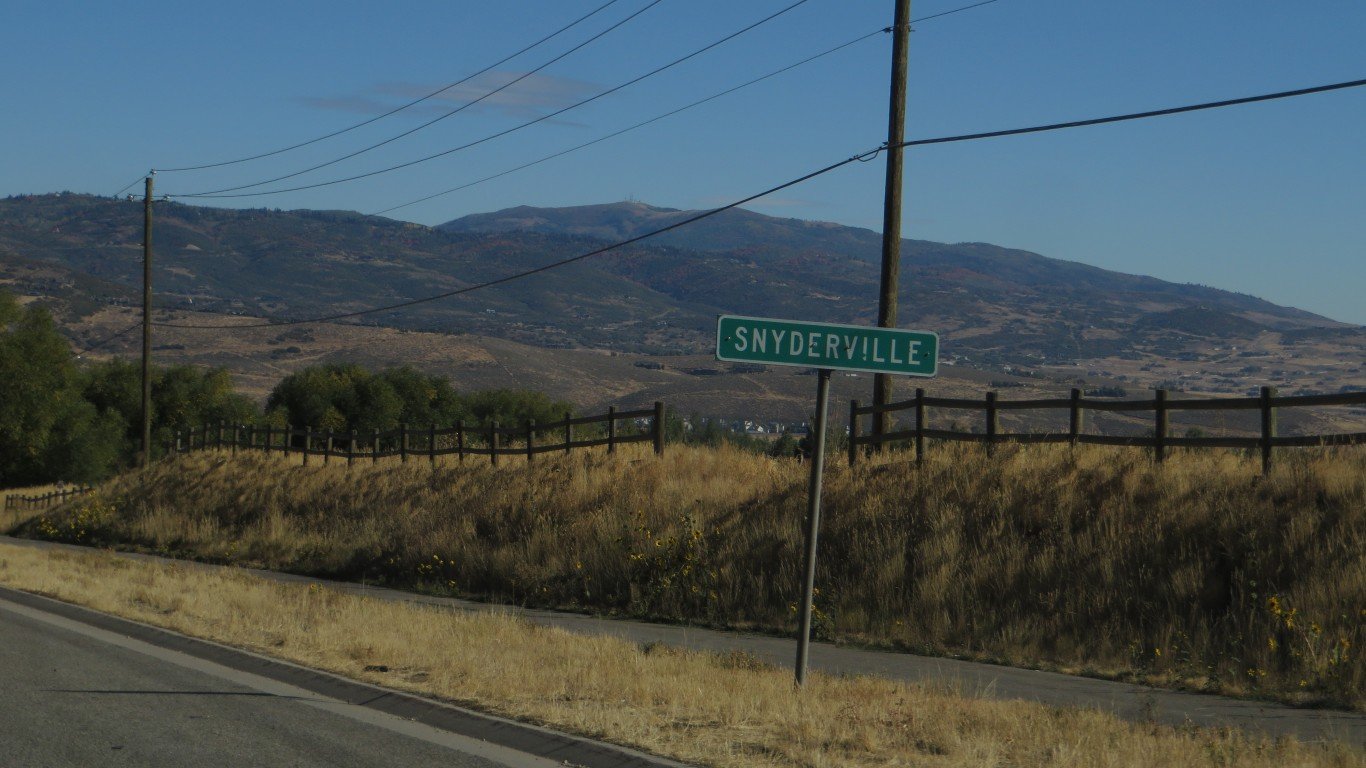 Snyderville, Utah by Ken Lund