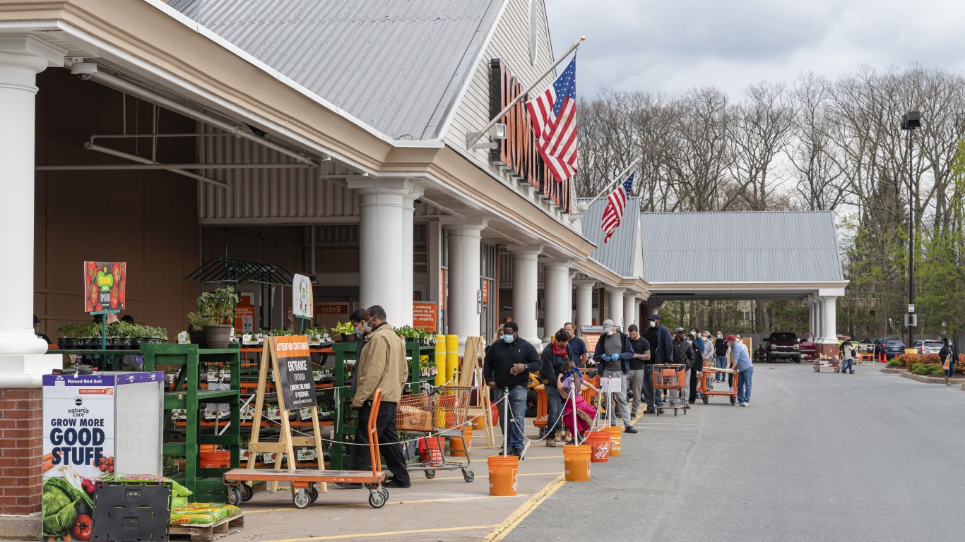 Jim Cramer Pushes Home Depot Stock