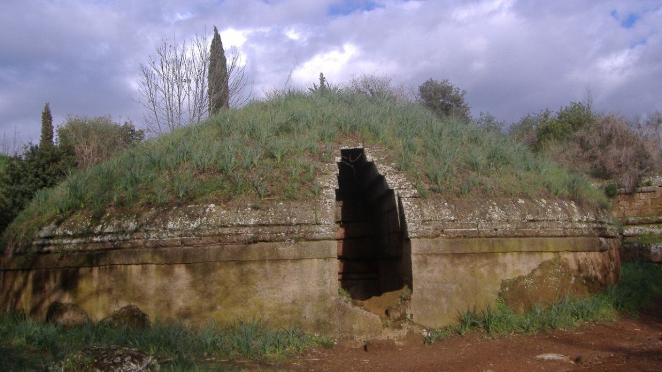Etruscan tomb, with grass by Luigi Guarino