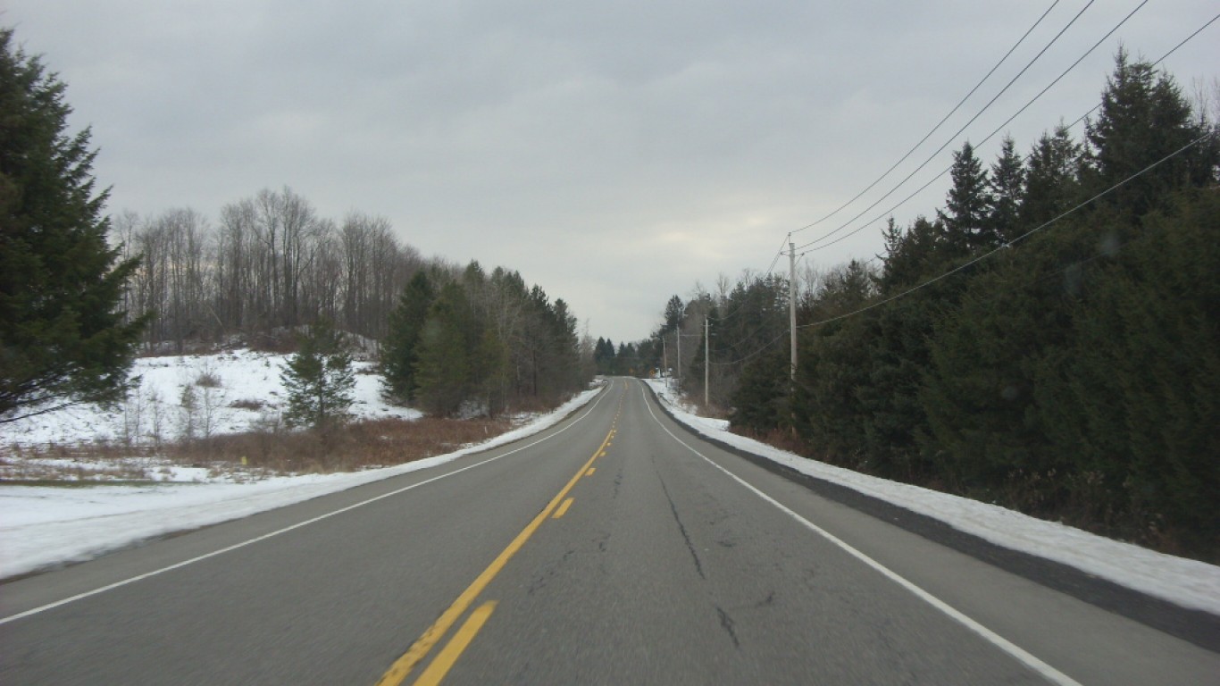 Tompkins County Route 105 (Fal... by Doug Kerr