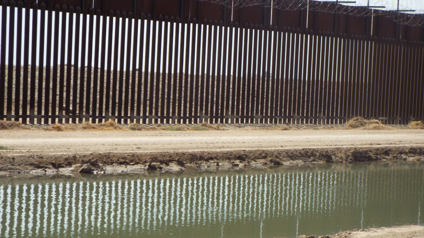 San Luis, Arizona-Border Wall by Marine 69-71