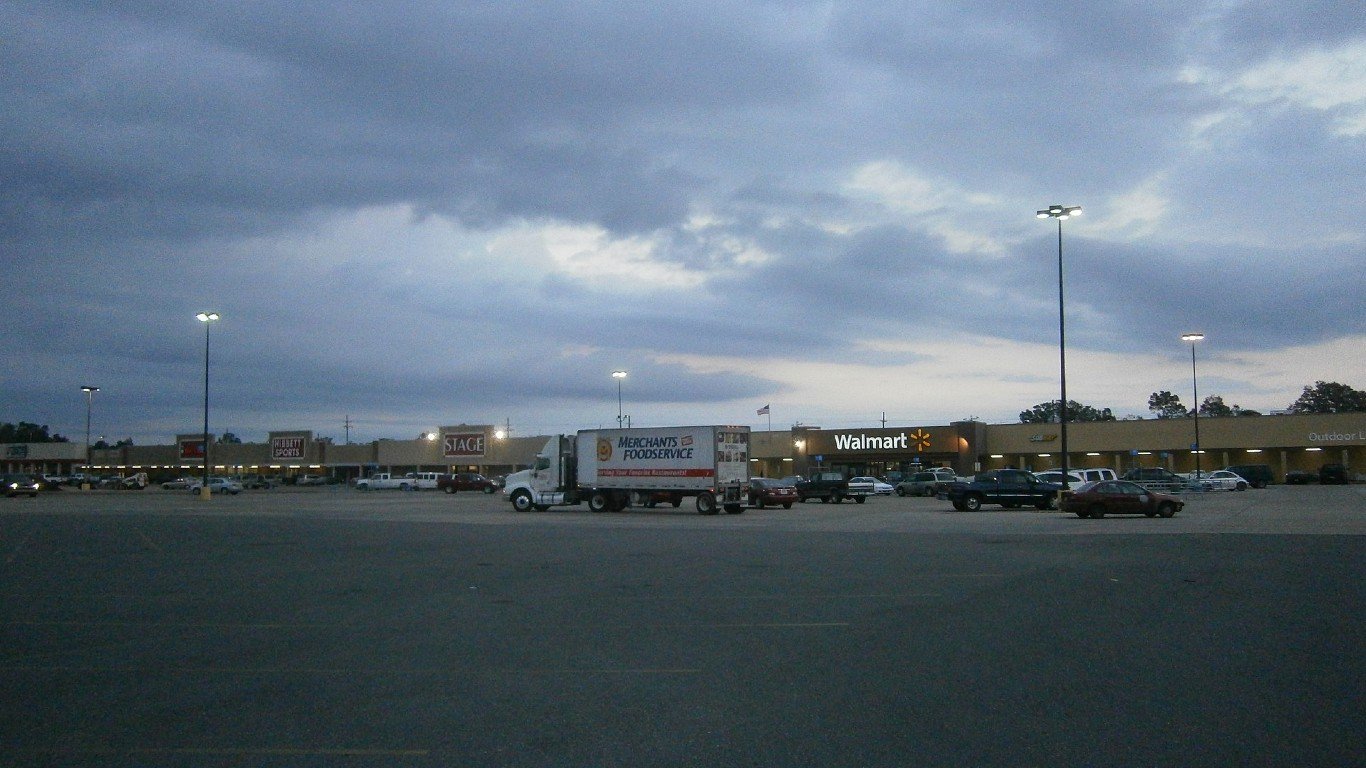 Walmart - panoramio (4) by Aaron Manning