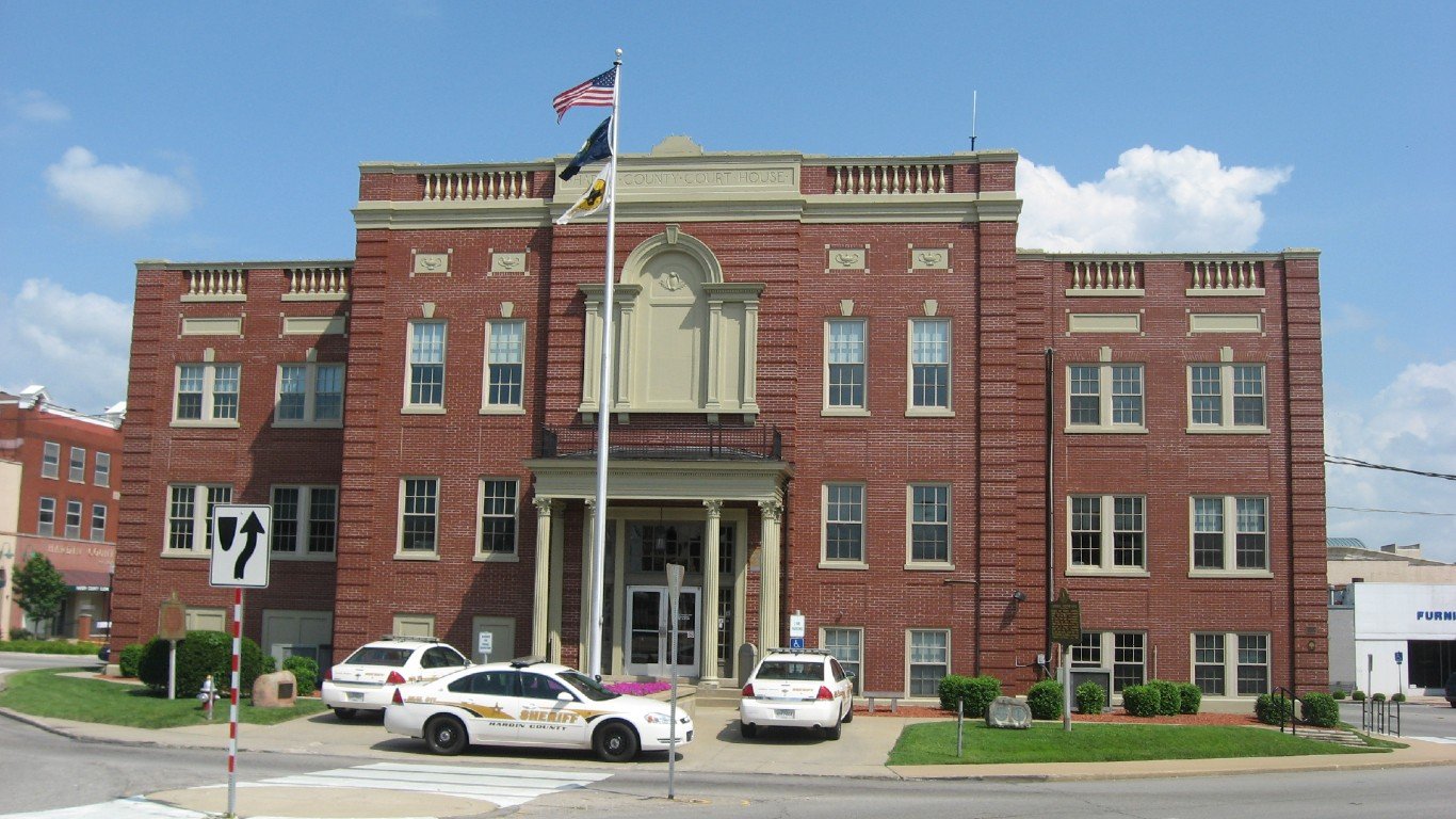 Hardin County Courthouse in Elizabethtown by Nyttend