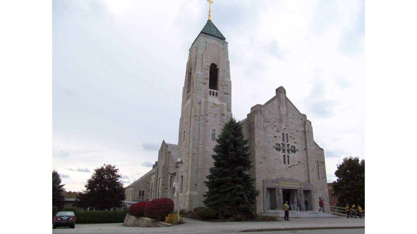 Holy Family Catholic Church, Lewiston, Maine by Doug Kerr