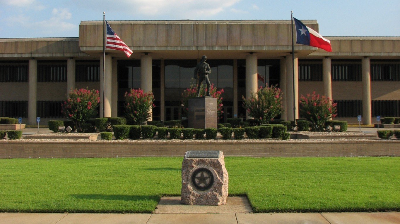 BowieCountyCourthouse by Mark Oxner from Where the West Begins, United States