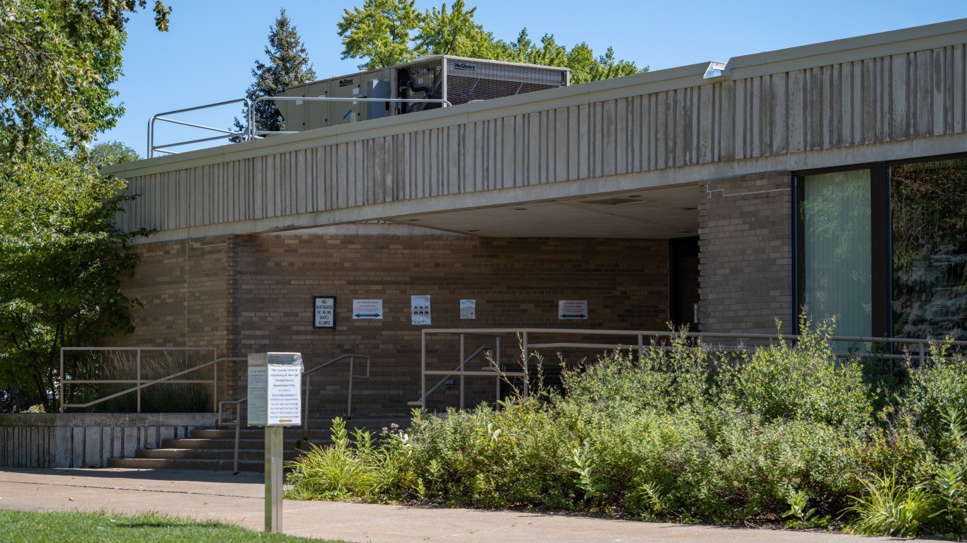 Robbinsdale City Hall - Minnes... by Tony Webster