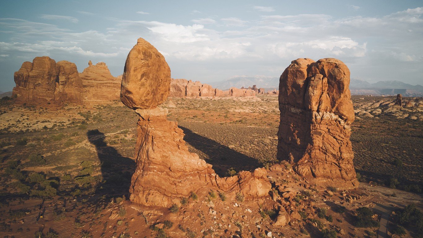 Balanced Rock, Utah by Pedro Szekely
