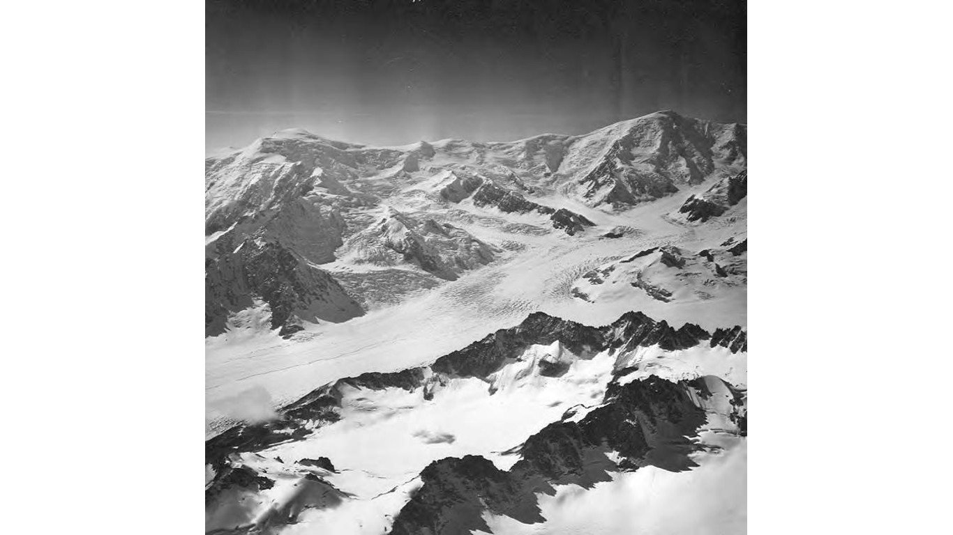 Capps Glacier... by Photo by Austin Post / Glaciers and Landforms Photograph Collection / United States Geological Survey