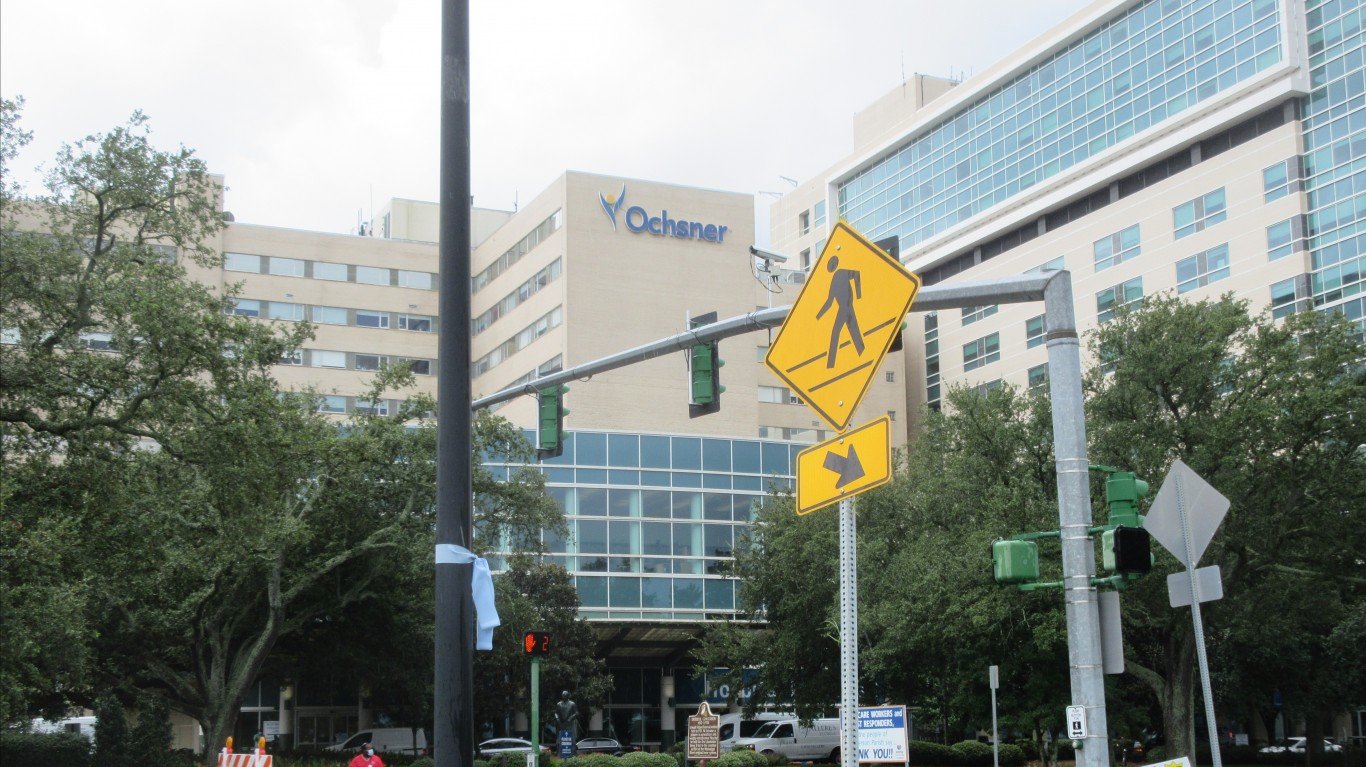 Big Ochsner on Jeff Highway by Infrogmation of New Orleans