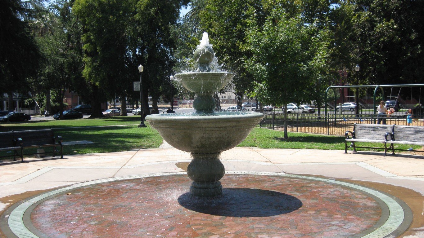 The Fountain in Fremont Park, ... by Eric Fredericks