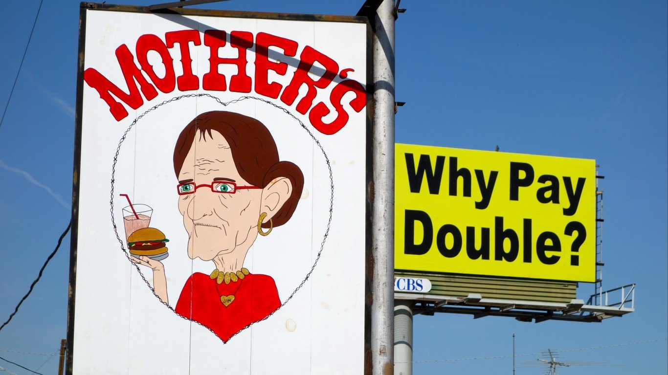 Road trip to Buckeye: Mothers by Kevin Dooley